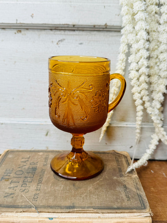 VINTAGE TIARA FOOTED MUG