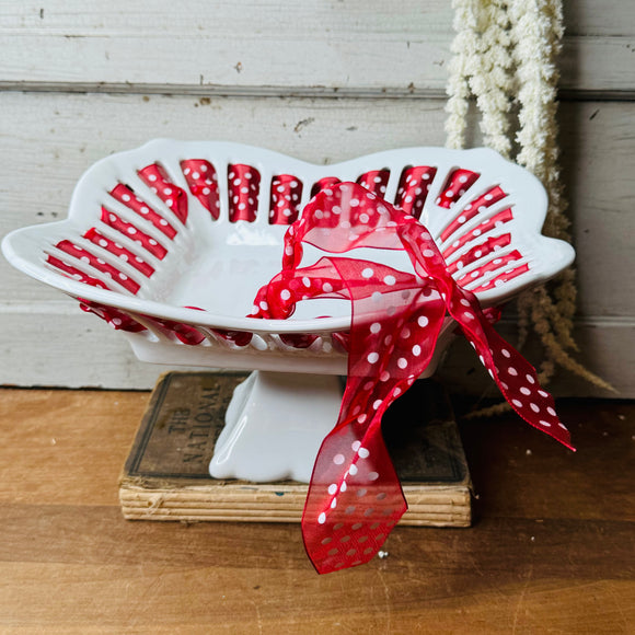 VALENTINES RIBBON VINTAGE DISH ON PEDESTAL