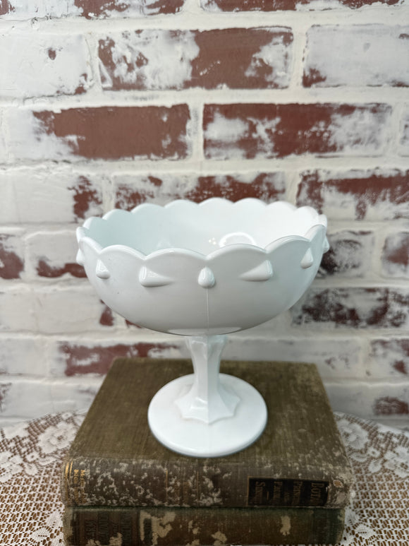 VINTAGE LARGE SCALLOPED ORNATE COMPOTE