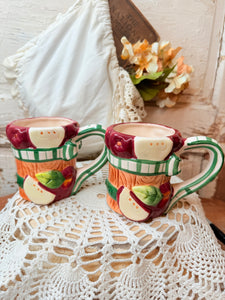 SET OF VINTAGE APPLE BARREL MUGS
