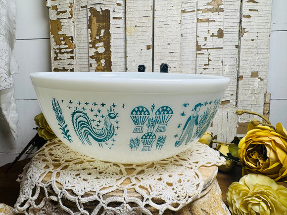 VINTAGE PYREX 4 QT BLUE AMISH BUTTER PRINT BOWL
