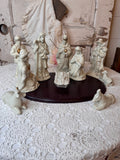 VINTAGE 10 PIECE PORCELAIN NATIVITY SET WITH WOOD BASE AND BOX