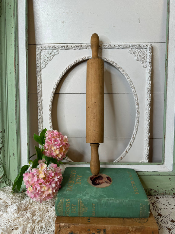 ANTIQUE WOODEN ROLLING PIN