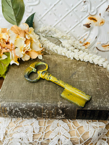 PATINAD STYLE VINTAGE KEY DECOR