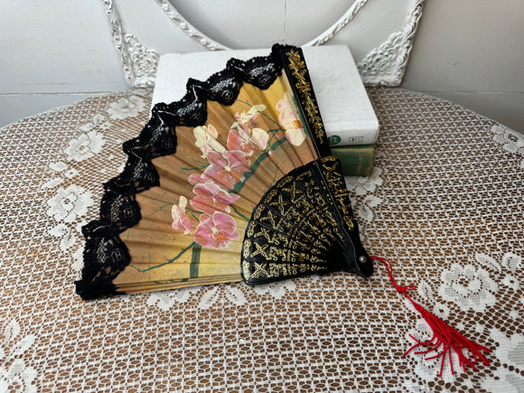 ORNATE FLORAL VINTAGE LARGE FAN