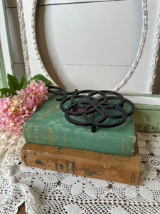 ORNATE VINTAGE IRON TRIVET #1