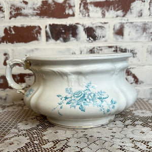 VINTAGE BLUE FLORAL ENGLAND CHAMBER POT