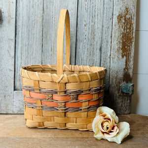 BEAUTIFUL VINTAGE COLORFUL BASKET