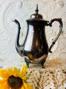 SILVER VINTAGE DETAILED TEAPOT ORNATE