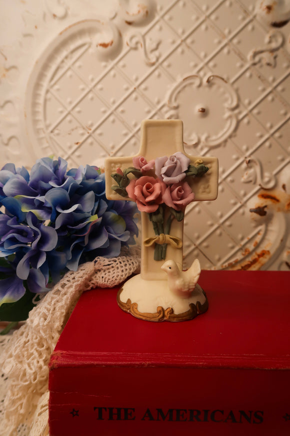 ROSETTE CROSS DECOR VINTAGE STATUETTE