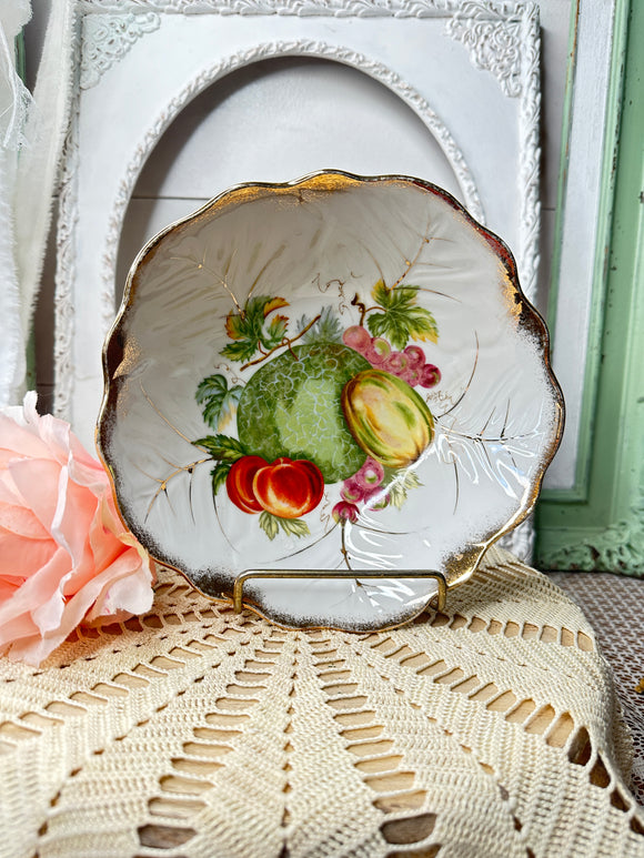 FLORAL VINTAGE DECOR PLATE #2