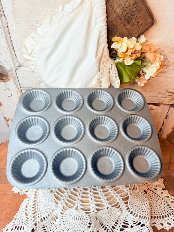 VINTAGE TART PAN