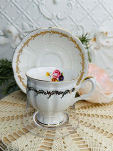 ORNATE GOLD TRIM DETAILED VINTAGE TEACUP AND SAUCER SET