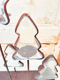 VINTAGE IRON CHRISTMAS TREE COOKIE CUTTER TEA LIGHT CANDLE HOLDER DISPLAY