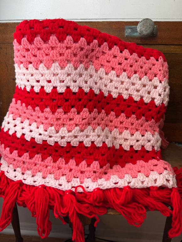 VINTAGE HANDMADE RED AND PINK TASSEL AFGHAN