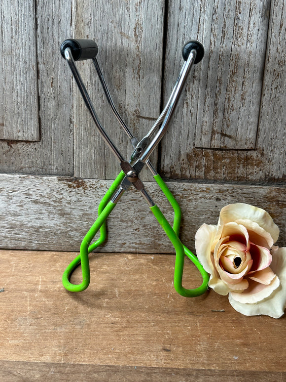 CANNING JAR GRABBER ANTIQUE - GREEN