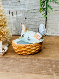 BEAUTIFUL RARE VINTAGE HEN ON NEST