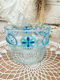 VINTAGE PAIR OF BLUE DETAILED PYREX BOWLS