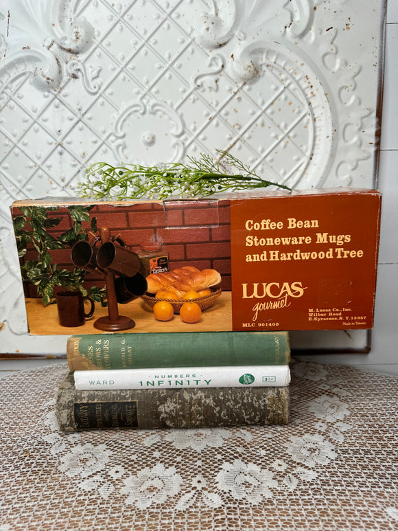 SET IN ORIGINAL BOX - COFFEE BEAN STONEWARE MUGS AND HARDWOOD TREE VINTAGE LUCAS GOURMET