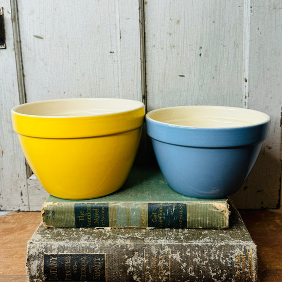 SET OF 2 CRATE AND BARREL BOWLS