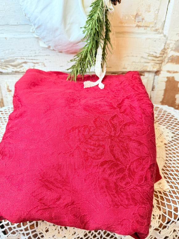 81x56” RED VINTAGE RECTANGLE TABLECLOTH