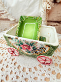 VINTAGE PORCELAIN CARRIAGE WITH ASHTRAYS
