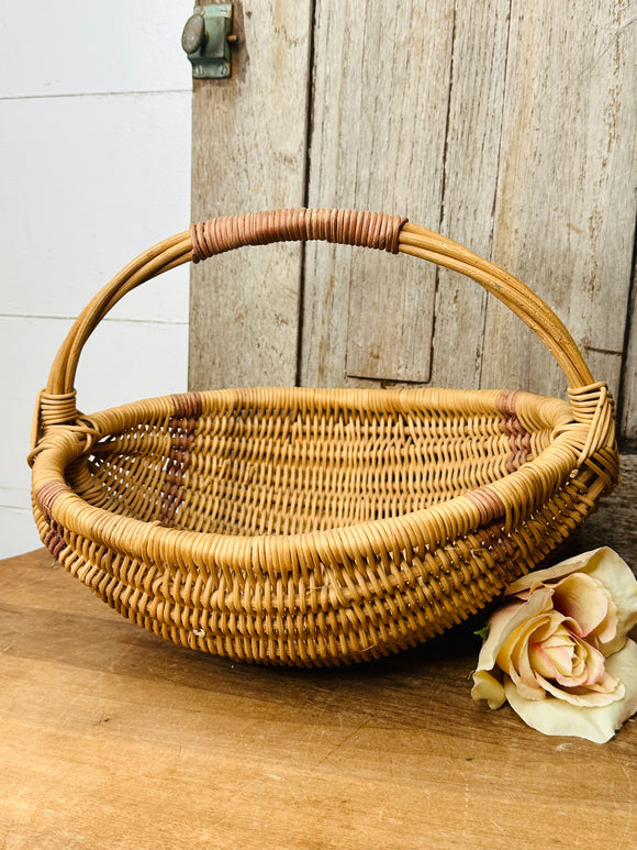 MEDIUM GATHERING BASKET OVAL VINTAGE