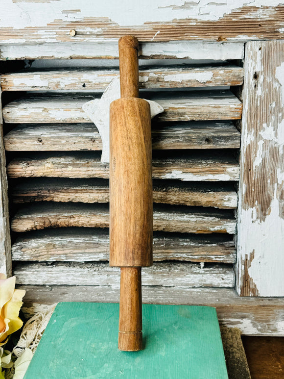 ANTIQUE SMALL WOODEN ROLLING PIN