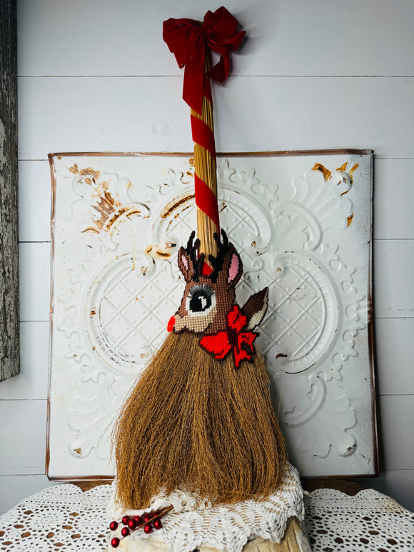 EXTRA TALL REINDEER BROOM VINTAGE