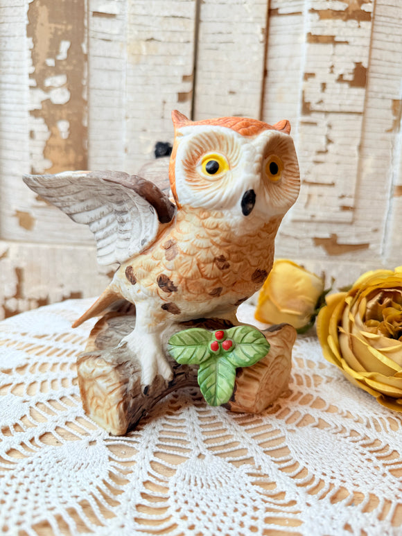 VINTAGE ADORABLE OWL STATUETTE