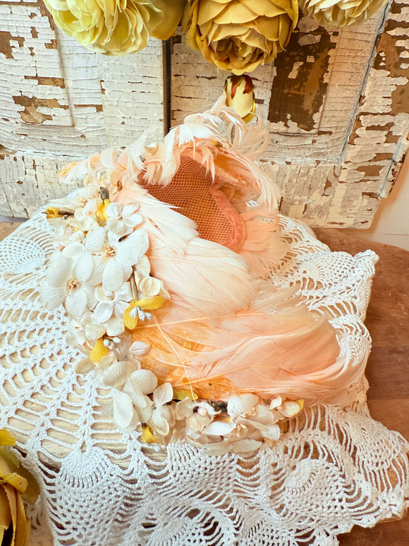 VINTAGE VICTORIAN FEATHER HAT