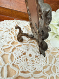1920S VINTAGE SWIVEL ANTIQUE OVAL FRAME