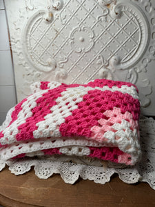 HANDMADE PINK TONES AFGHAN