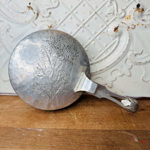 HAMMERED ALUMINUM VINTAGE ETCHED CRUMB CATCHER