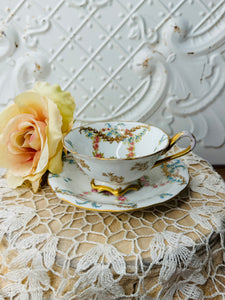 GOLD DETAIL VINTAGE ORNATE TEACUP AND SAUCER SET