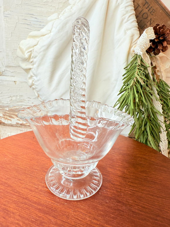 BRIDES BASKET VINTAGE DUNCAN AND MILLER