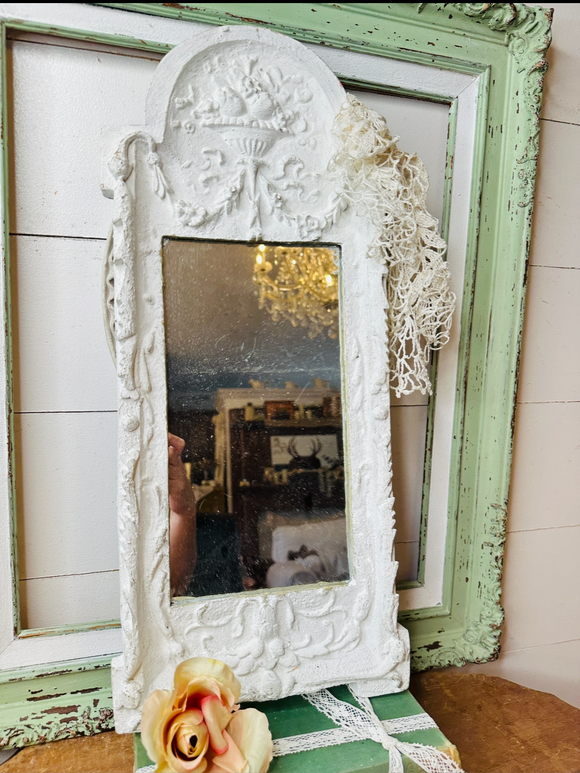 GORGEOUS VICTORIAN PLASTER MIRROR