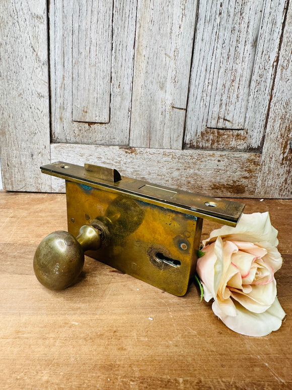 SOLID BRASS ANTIQUE DOORKNOB SET DECOR