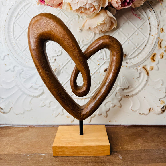ORNATE VINTAGE WOOD HEART ON STAND DECOR