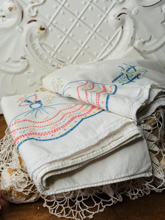 PAIR OF VINTAGE EMBROIDERED PILLOW CASES