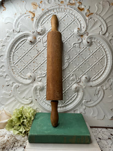 LARGE VINTAGE WOODEN ROLLING PIN