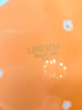 VINTAGE HONEY ONEIDA PLATE