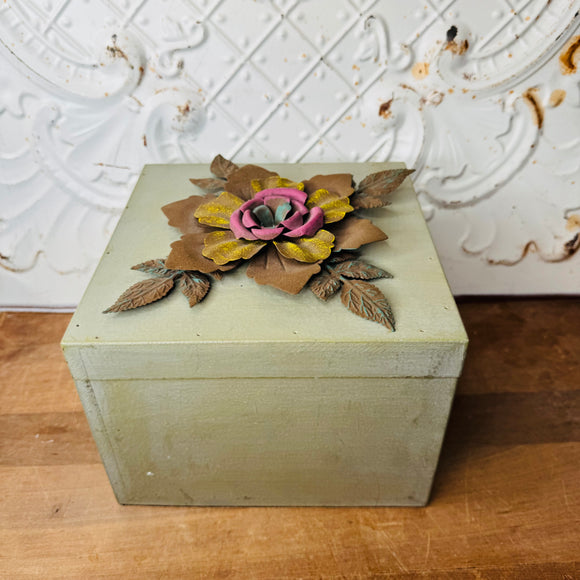 FLORAL ADORABLE BOX