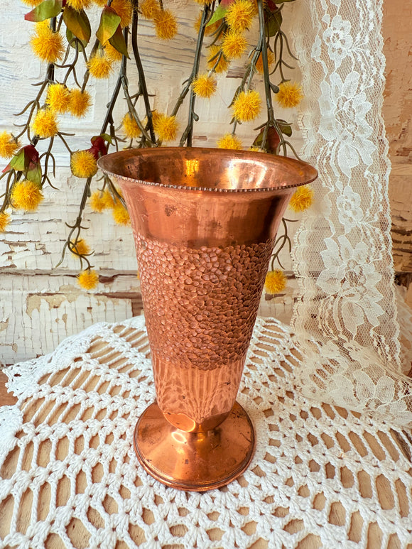 VINTAGE COPPER ORNATE DETAILED VASE DECOR