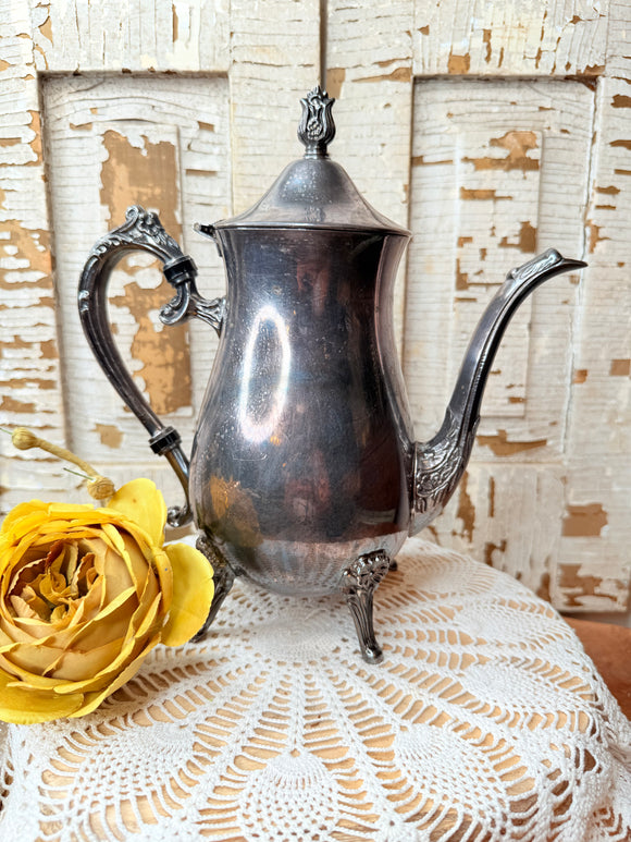 DETAILED LEONARD SILVER TEAPOT