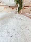 EXTRA LONG LACE RUNNER