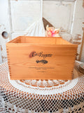 VINTAGE WOOD WINE CRATE