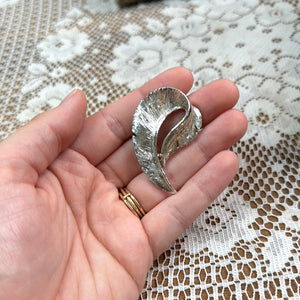 ANTIQUE BROOCH- SILVER FEATHER