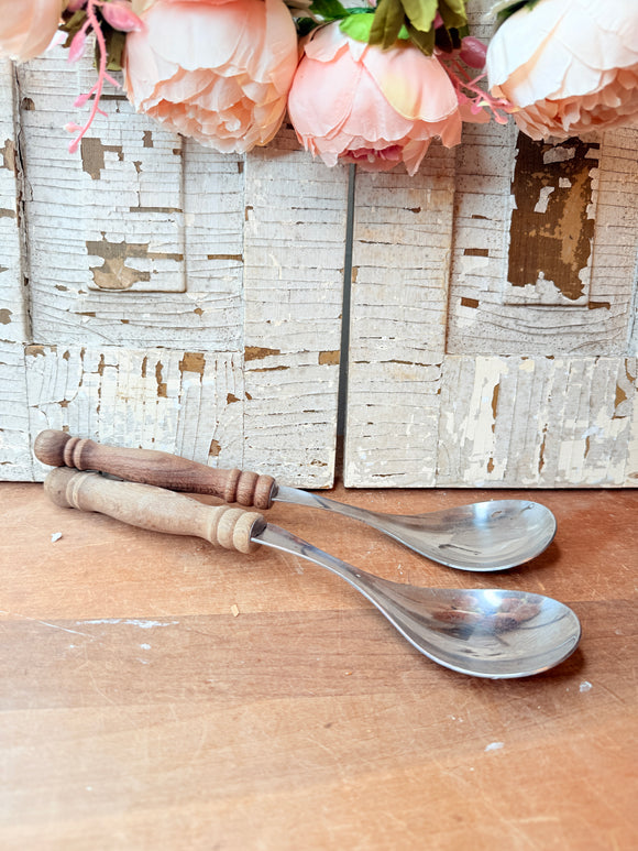 PAIR OF ANTIQUE WOODEN KITCHEN LADLE SPOONS