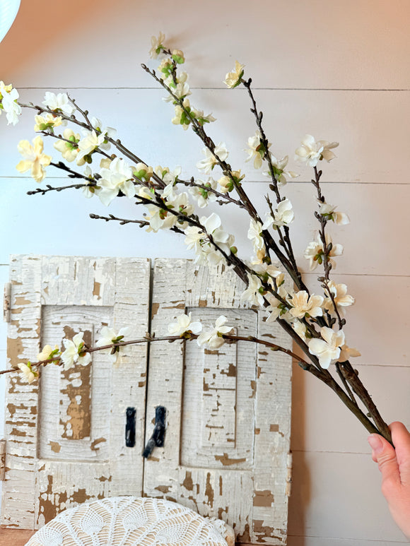 BEAUTIFUL ORNATE FLORAL STEMS